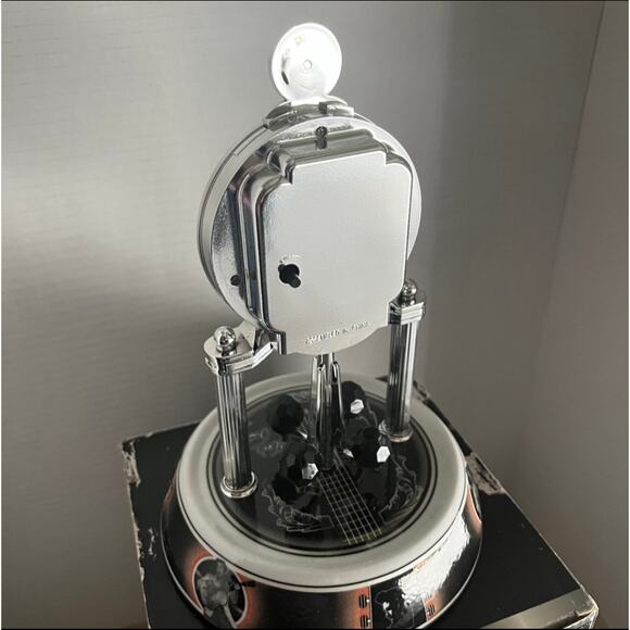 ELVIS PRESLEY Silver Anniversary Clock Porcelain Base Rotate Glass Dome - Picture 7 of 11